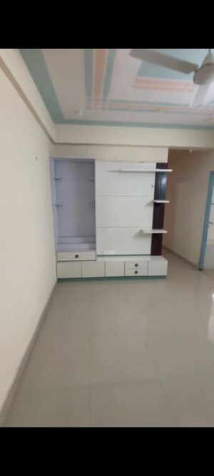 Room in 2 BHK Apartment at Pyramid Elite, Sector 86 – for Rent
