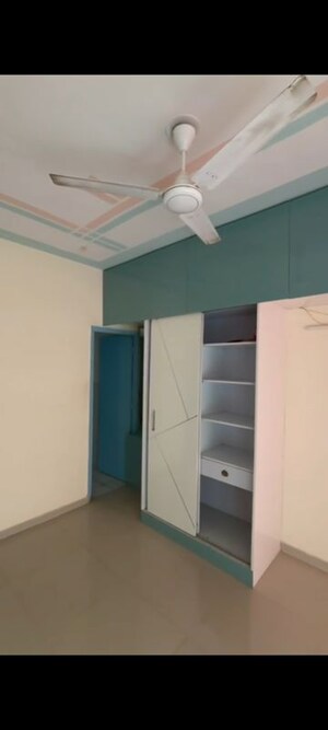 2 BHK Apartment For Rent in Pyramid Elite, Sector 86