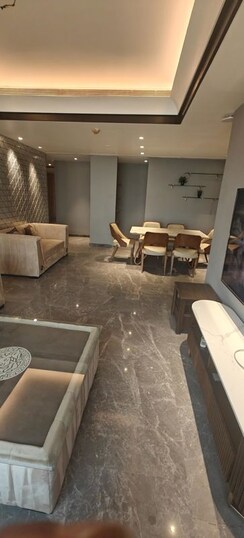 4 BHK + Pooja Room,Servant Room,Study Room Apartment For Rent in Lodha Trump Tower