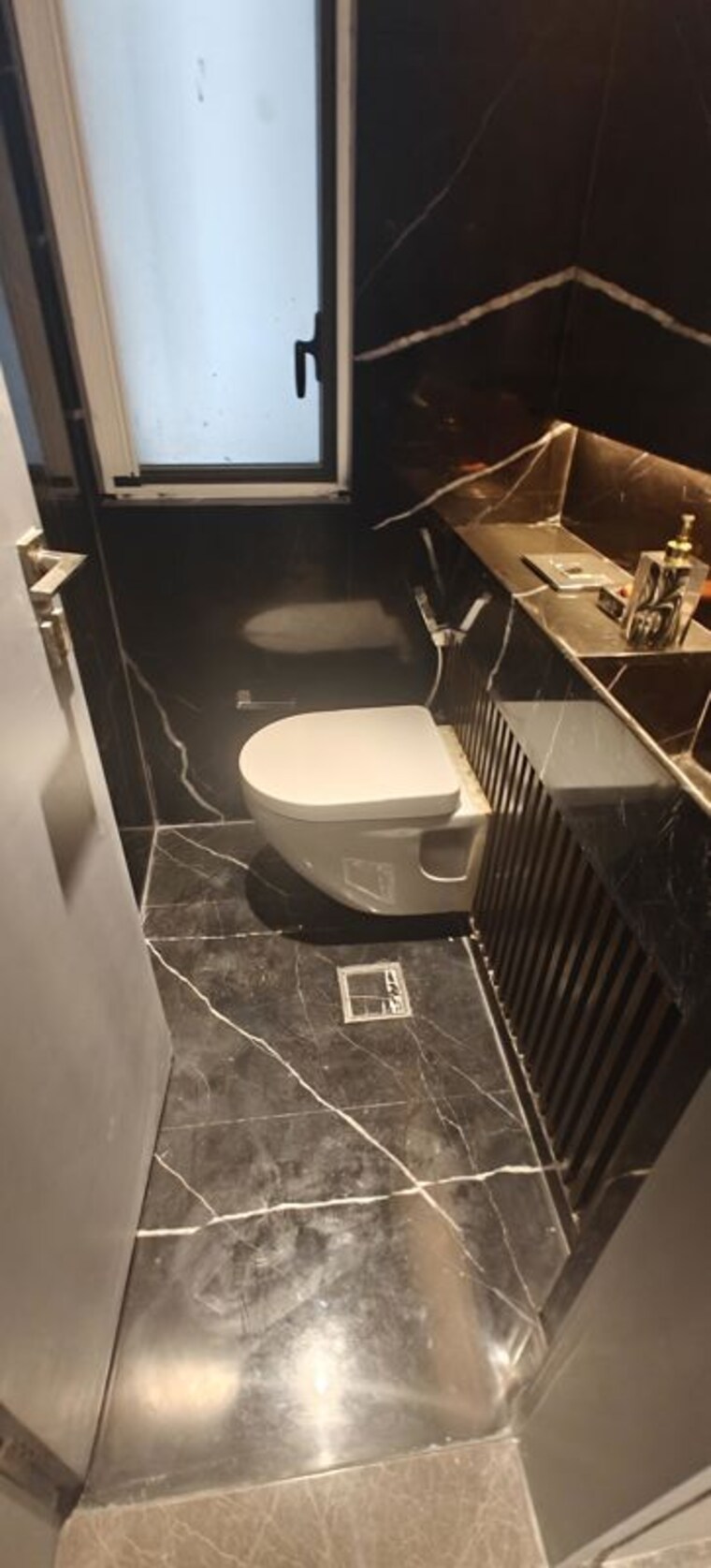 Washroom, lodha-trump-tower 4 Bedroom 1600 Sq.Ft. Apartment In Worli Mumbai 9955903