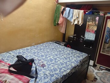 Bedroom in 1 RK Villa at Kurla West – for Rent