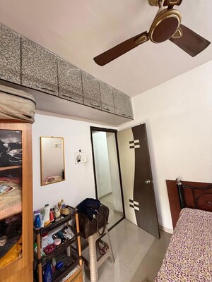 Team Area in 2 BHK Apartment at Nerul Sector 20 – for Sale