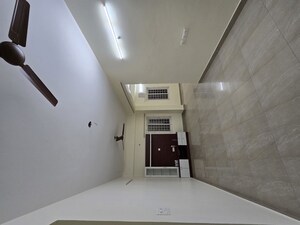 Room in 3 BHK Apartment at Cyber Shanti Nilaya, Bandlaguda Jagir – for Rent