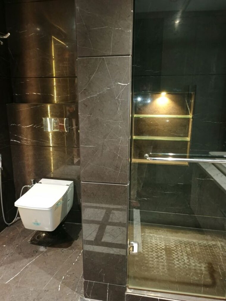 Bathroom, defence colony 4 Bedroom 2500 Sq.Ft. Builder Floor In Defence Colony Delhi 9955995