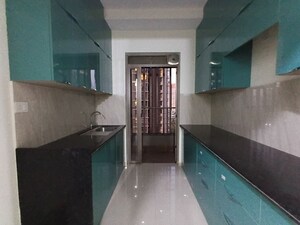 Building Lobby in 2 BHK Apartment at Kalpataru Paramount, Kapur Bawdi – for Rent