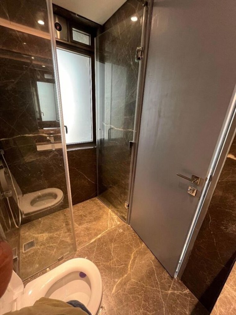 Bathroom, lodha-trump-tower 4 Bedroom 1600 Sq.Ft. Apartment In Worli Mumbai 9956024