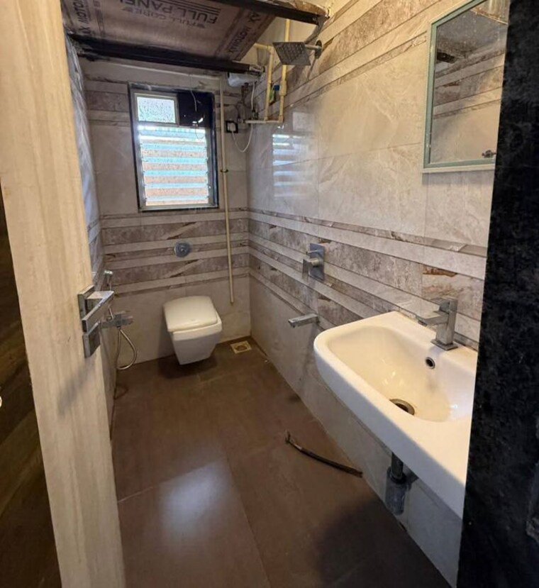 Bathroom, andheri west 1 Bedroom 380 Sq.Ft. Apartment In Andheri West Mumbai 9956045