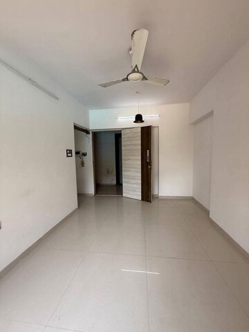 Room in 1 BHK Apartment at Andheri West – for Rent