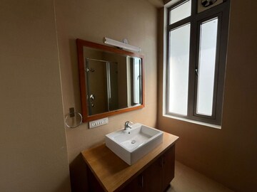 Room in 4 BHK Villa at Friends Colony – for Rent