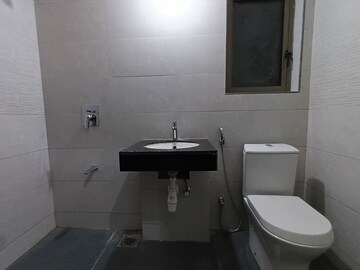 Bathroom in 2 BHK Apartment at Kalpataru Paramount E, Kapur Bawdi – for Rent