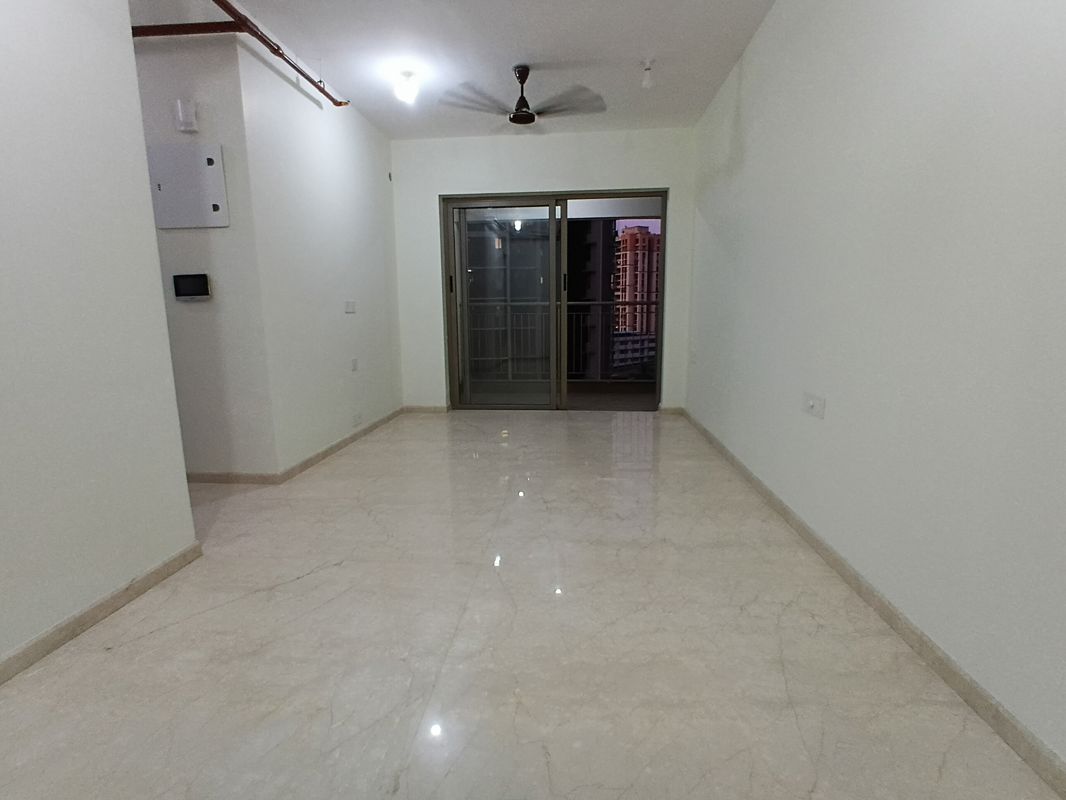 2 BHK Apartment For Rent in Kalpataru Paramount E