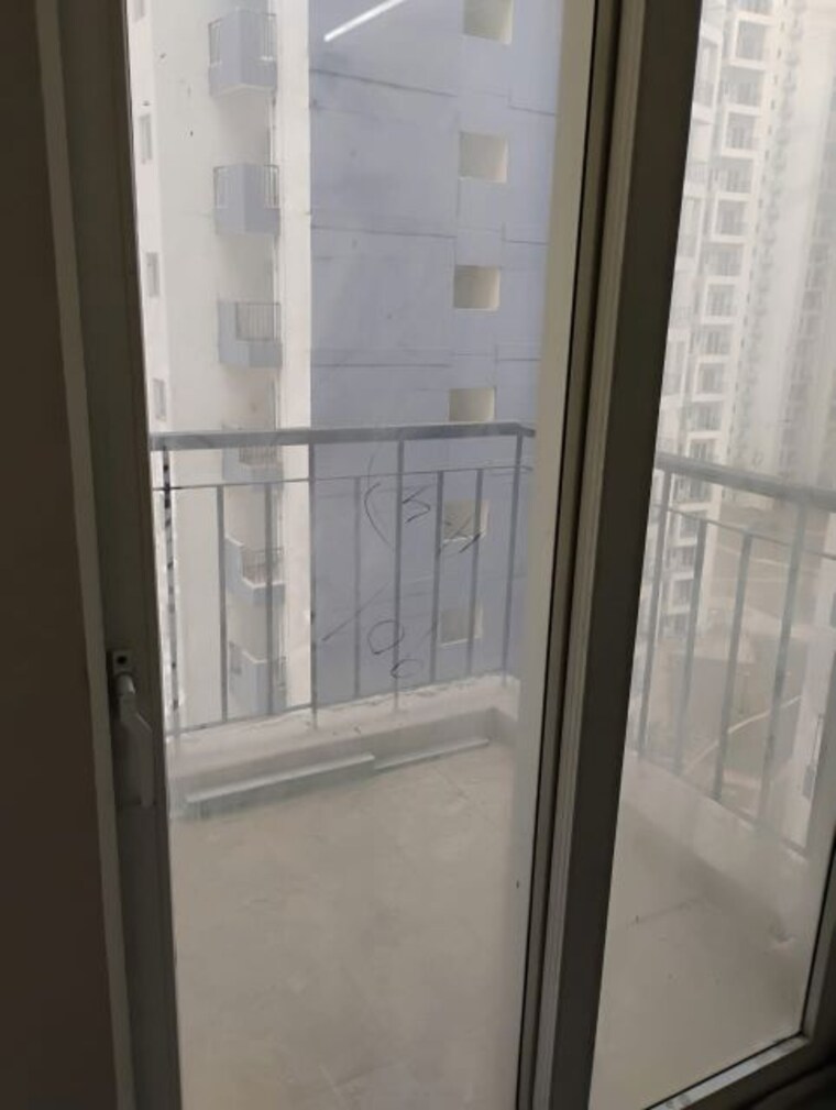 Bathroom, amrapali-dream-valley 1 Bedroom 585 Sq.Ft. Apartment In Tech Zone 4 Greater Noida Greater Noida 9956080