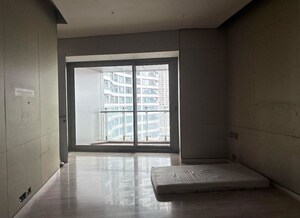 Room in 3 BHK Apartment at Lodha The World Towers World One Tier 2, Worli – for Rent