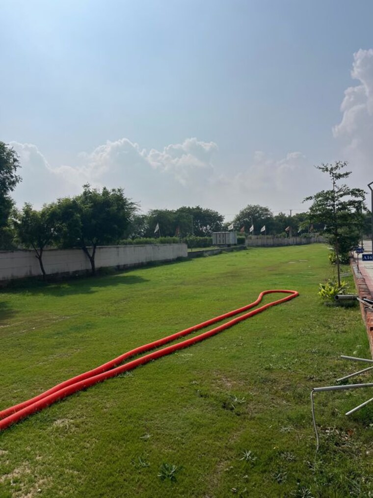 Garden, rof-normanton-park  150 Sq.Yd. Plot In Sohna Sector 36 Gurgaon 9956098