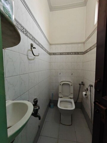 Bathroom in 3 BHK Independent House at Rohini Sector 7 – for Rent