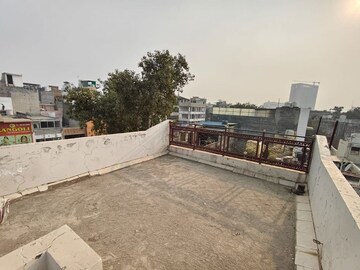 Balcony in 3 BHK Independent House at Rohini Sector 7 – for Rent