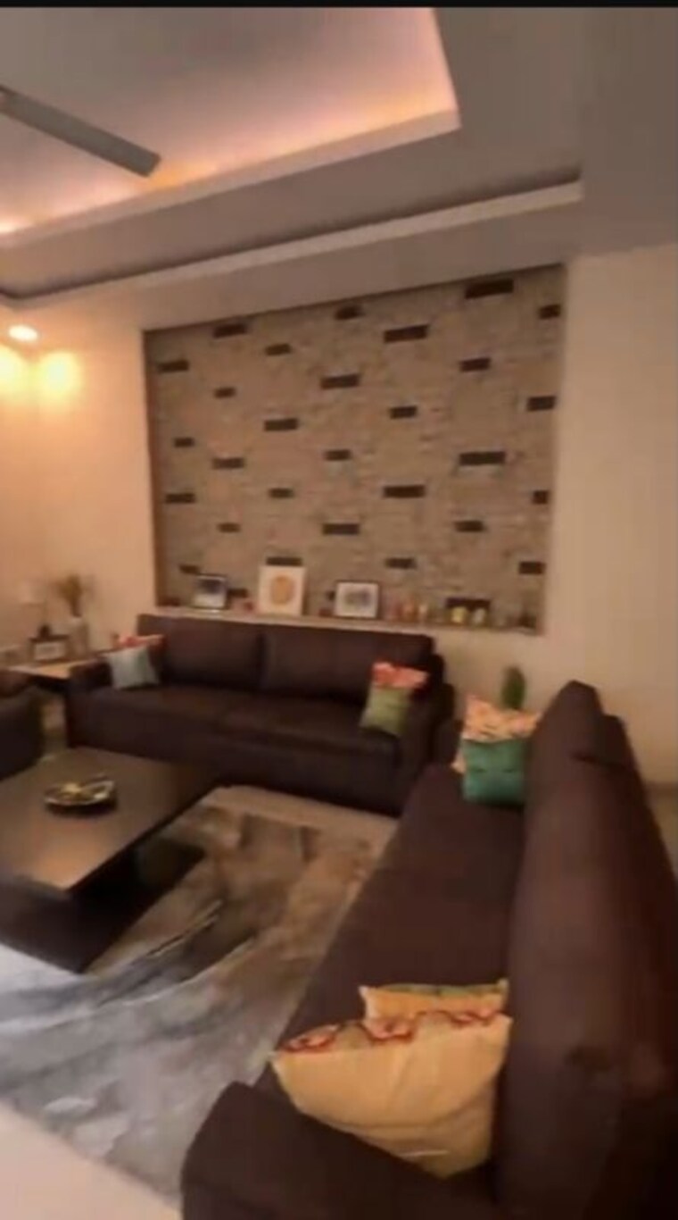Living Room, greater kailash ii 3 Bedroom 250 Sq.Yd. Builder Floor In Greater Kailash ii Delhi 9956132