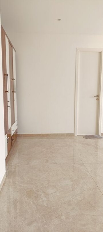 2 BHK Apartment For Rent in Hiranandani Estate, Ghodbunder Road