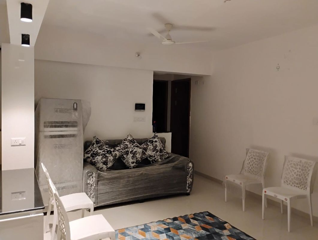 2 BHK + Pooja Room,Extra Room 747 Sq.Ft. Apartment in Kohinoor Zen Estate
