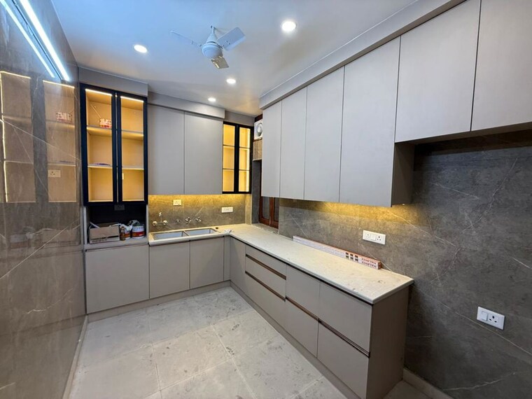 Kitchen, kalkaji 3 Bedroom 300 Sq.Yd. Builder Floor In Kalkaji Delhi 9956182