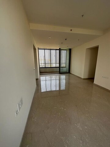 Room in 3 BHK Apartment at Piramal Vaikunth, Balkum Pada – for Rent