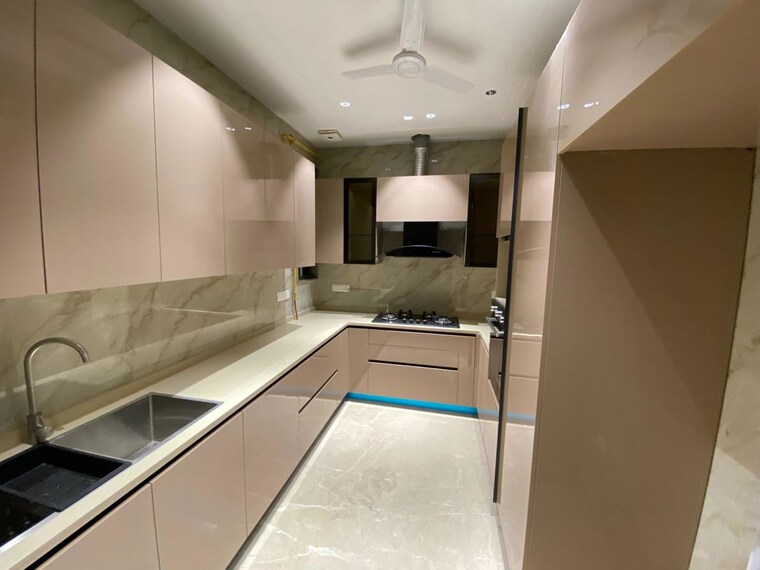 Kitchen, safdarjung enclave 3 Bedroom 220 Sq.Yd. Builder Floor In Safdarjung Enclave Delhi 9956203
