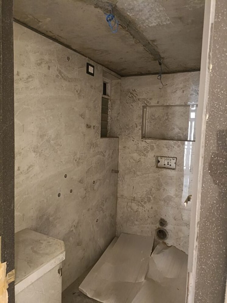 Bathroom, indralok phase 4 1 Bedroom 490 Sq.Ft. Apartment In Indralok Phase 4 Thane 9956193