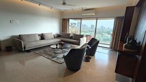 Team Area in 3 BHK Apartment at Ekta Panorama, Chembur – for Rent