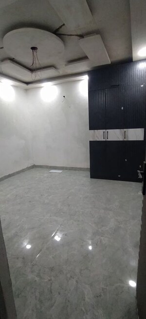 Room in 1 BHK Builder Floor at Vipin Garden – for Sale