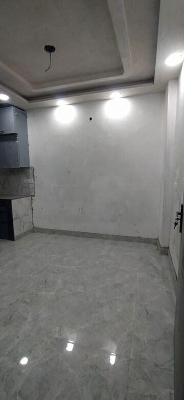 Room in 1 BHK Builder Floor at Vipin Garden – for Sale