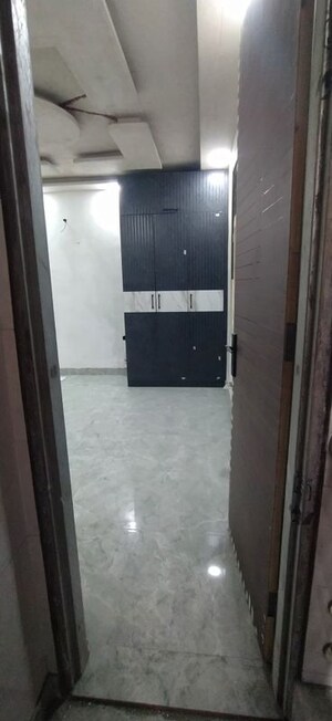 Bathroom in 1 BHK Builder Floor at Vipin Garden – for Sale