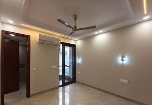 Room in 3 BHK Builder Floor at Saket – for Rent