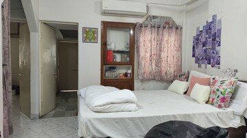 Bedroom in 2 BHK Apartment at Shyamal – for Rent