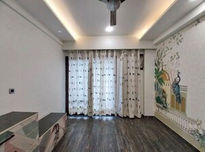 Room in 3 BHK Apartment at Conscient Heritage Max, Sector 102 – for Rent