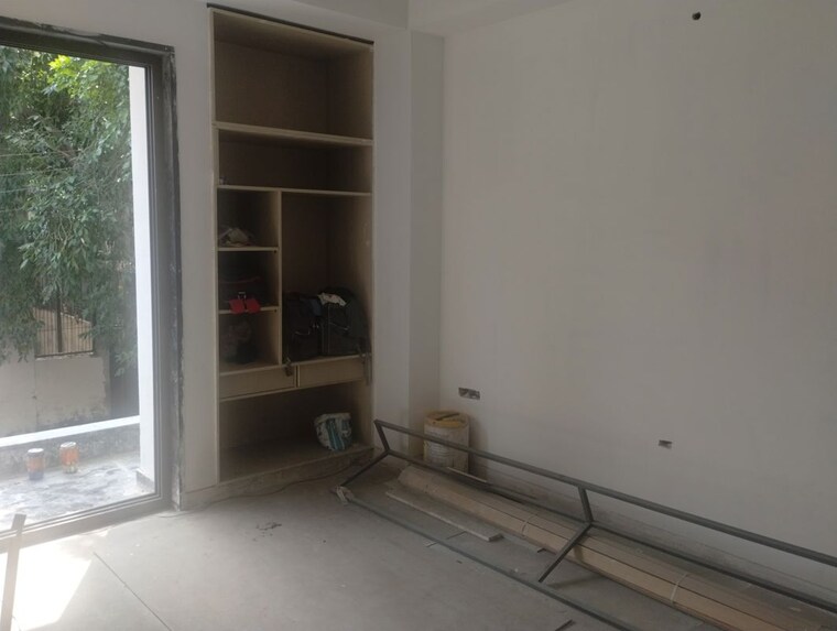 Room, sector 15 ii 3 Bedroom 204 Sq.Yd. Builder Floor In Sector 15 ii Gurgaon 9954765