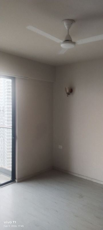 Room in 3 BHK Apartment at M3M Heights, Sector 65 – for Rent