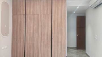 Furnished Amenities in 4 BHK Builder Floor at Sector 15 – for Sale