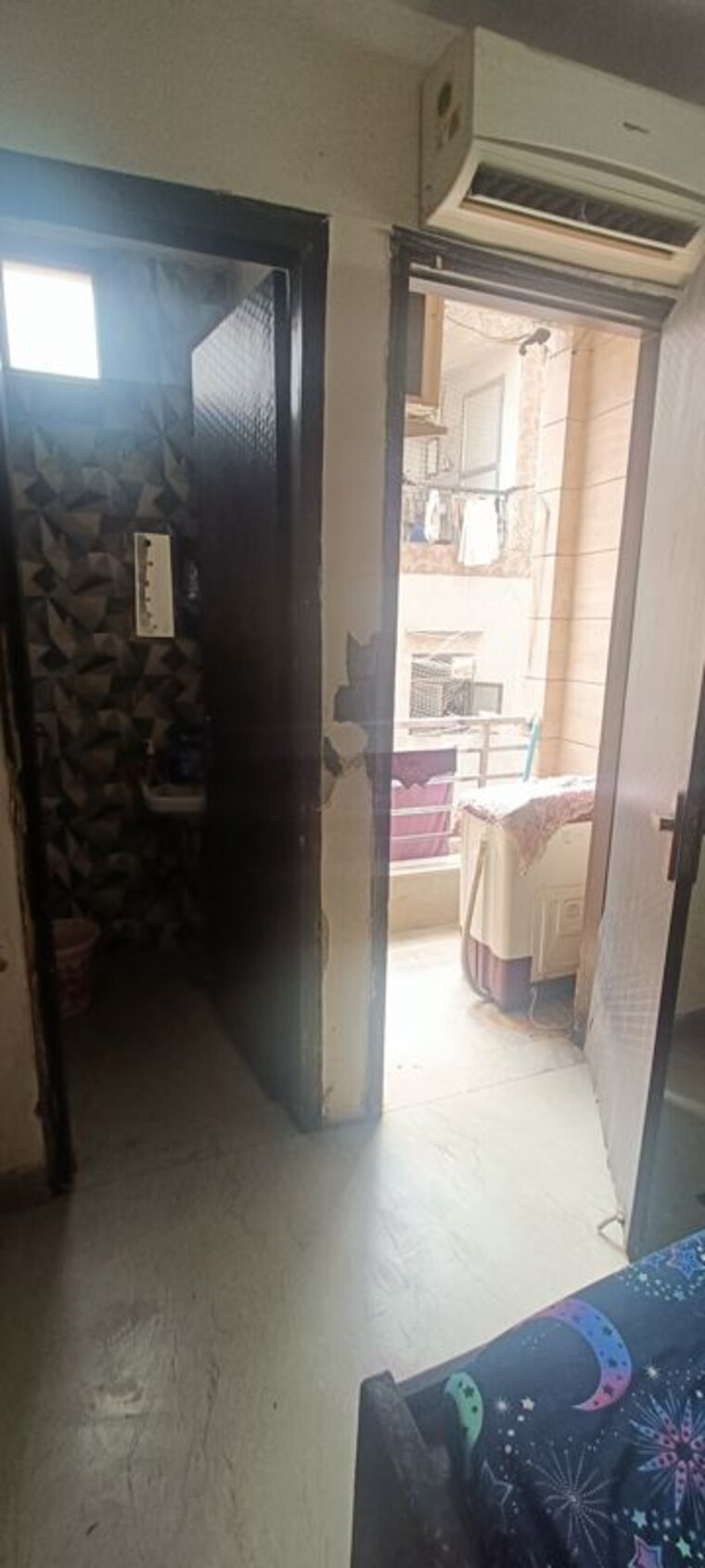 Bathroom, rohini sector 8 2 Bedroom 600 Sq.Ft. Builder Floor In Rohini Sector 8 Delhi 9956339