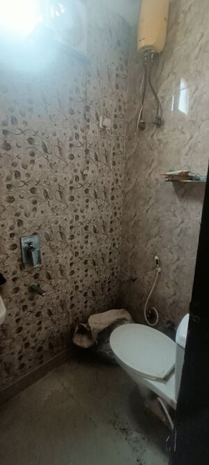 Bathroom in 2 BHK Builder Floor at Rohini Sector 8 – for Rent