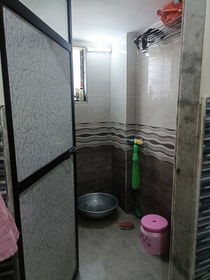 Bathroom in 1 BHK Apartment at Vraj Apartments, Dahisar East – for Sale