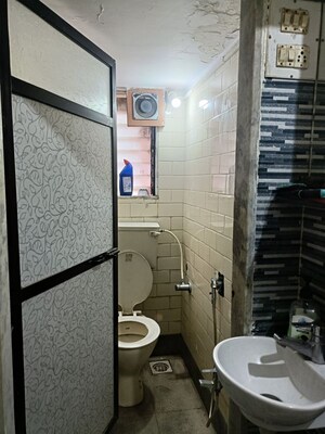 Bathroom in 1 BHK Apartment at Vraj Apartments, Dahisar East – for Sale