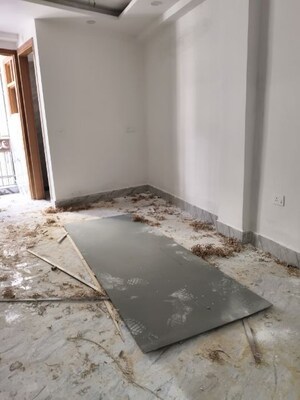 Room in 1 RK Builder Floor at Saket – for Rent