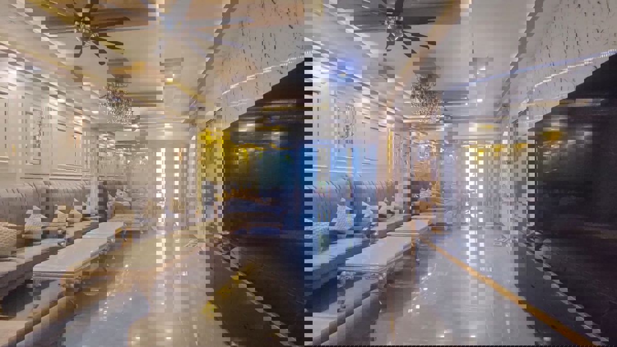 6 BHK + Servant Room Builder Floor For Sale in Sector 14