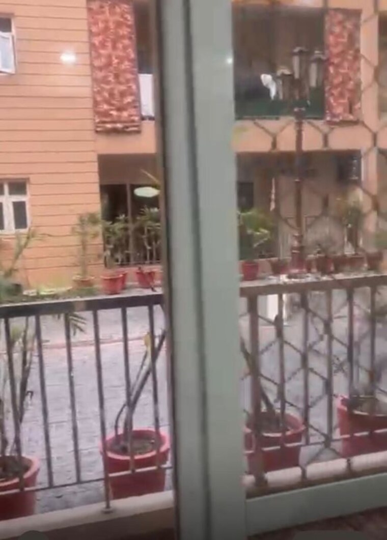 Balcony, uninav-eden 3 Bedroom 2095 Sq.Ft. Apartment In Raj Nagar Extension Ghaziabad 9956370
