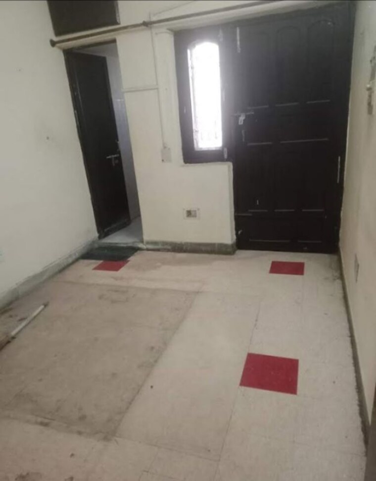 Room, aliganj 1 Bedroom 910 Sq.Ft. Villa In Aliganj Lucknow 9956383