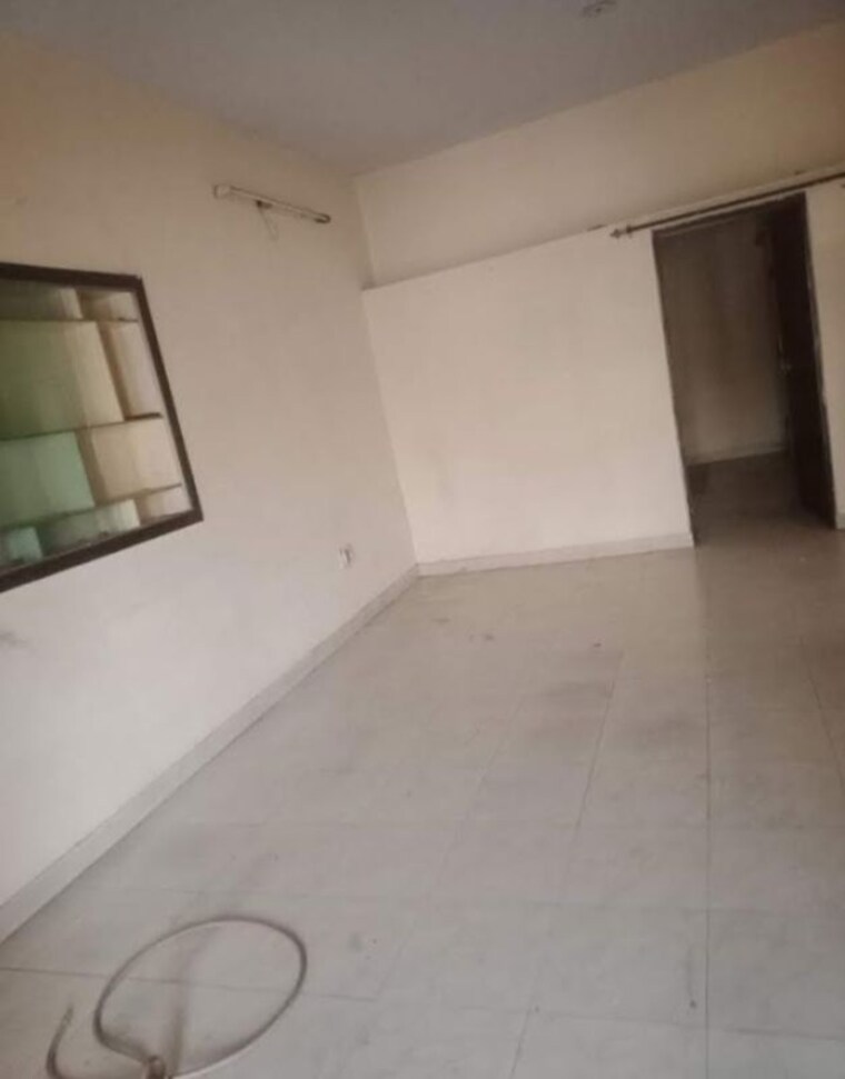 Room, aliganj 1 Bedroom 910 Sq.Ft. Villa In Aliganj Lucknow 9956383