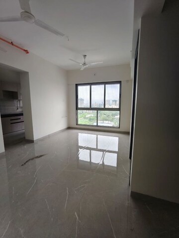 Room in 2 BHK Apartment at Veena Smart Homes, Kandivali West – for Sale
