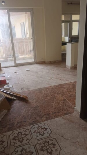 Parking in 2 BHK Builder Floor at Aditya World City, Shahpur Bamheta – for Sale