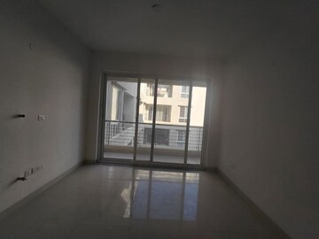 Room in 3 BHK Apartment at Surbacon Cedar, Electronic City Phase ii – for Sale