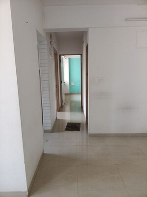 2 BHK Apartment For Sale in Vijay Vilas Vega Building 1 to 6 CHS Ltd, Kavesar